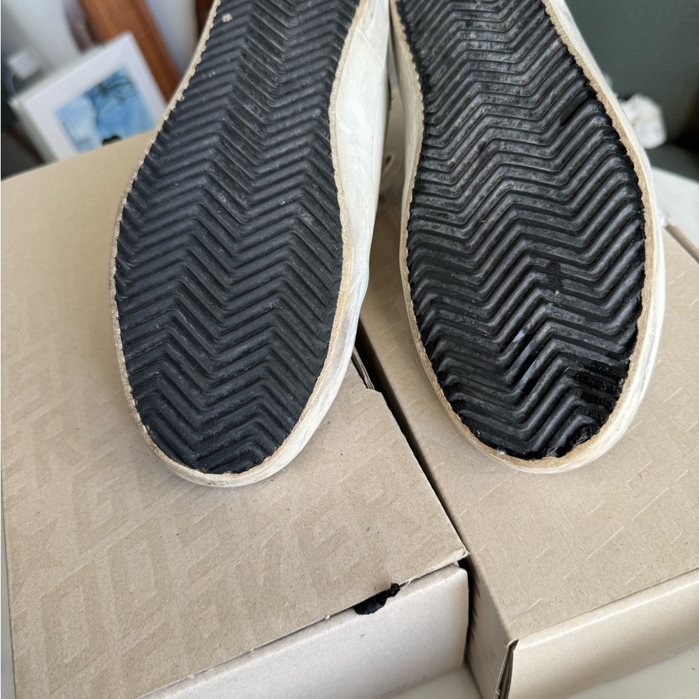 Golden Goose Superstars - Picture 5 of 11
